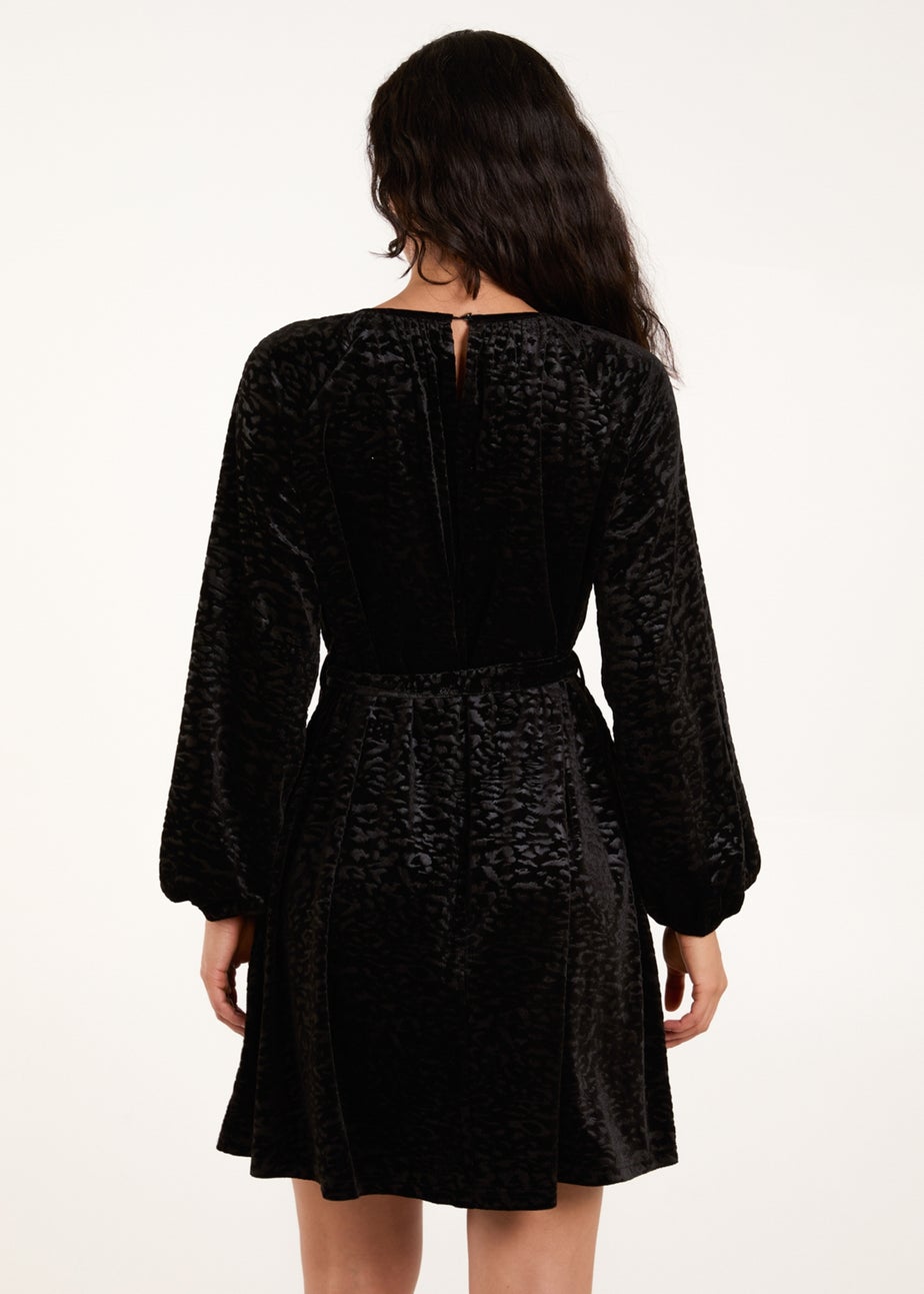 Blue Vanilla Black Velvet Belted Swing Dress