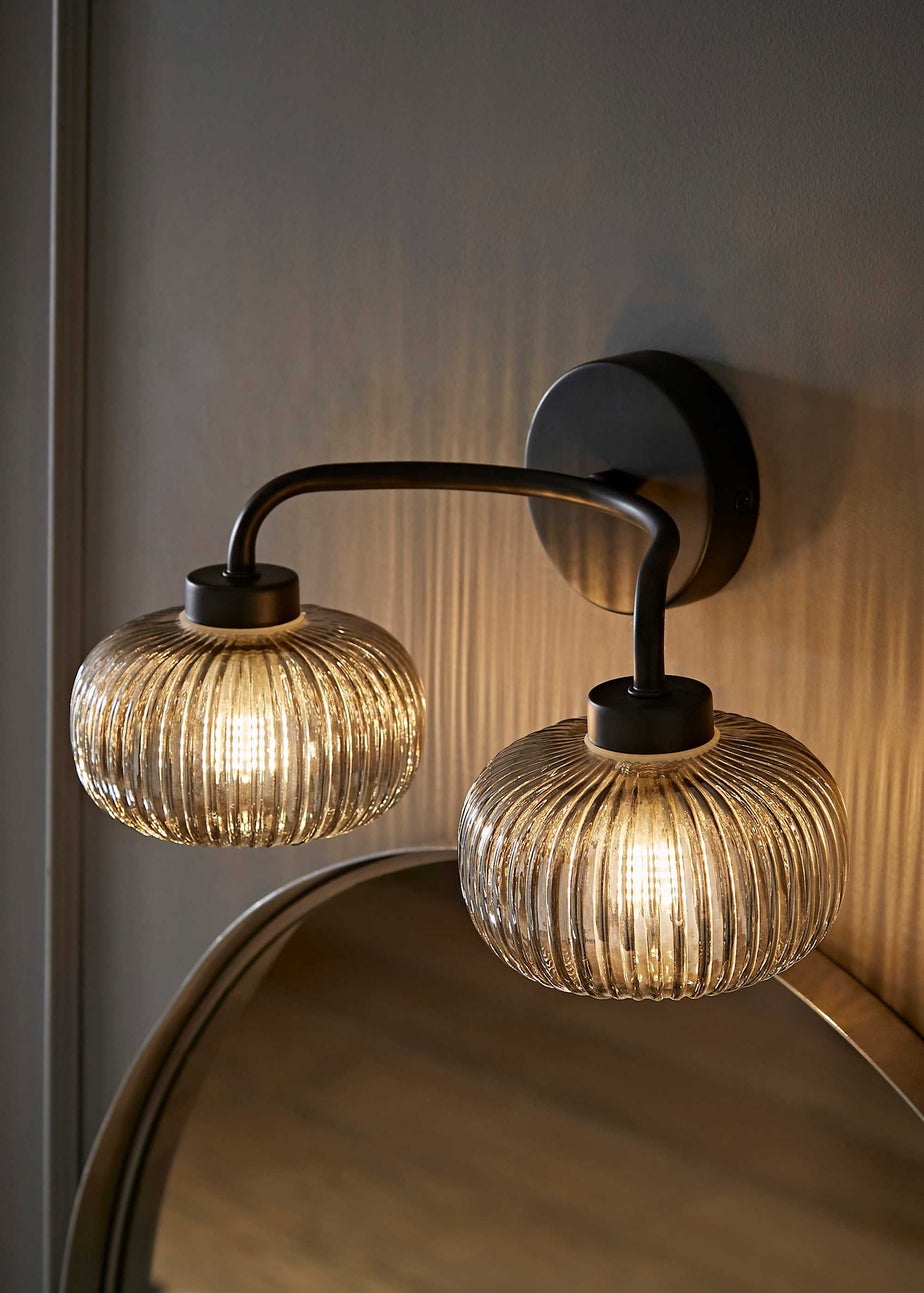 ValueLights Amaia Polished Black Wall Light with Clear Globe Shade