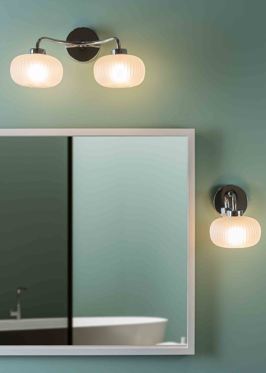 ValueLights Amaia Polished Silver Wall Light with Clear Globe Shade