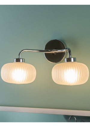 ValueLights Amaia Polished Silver Wall Light with Clear Globe Shade