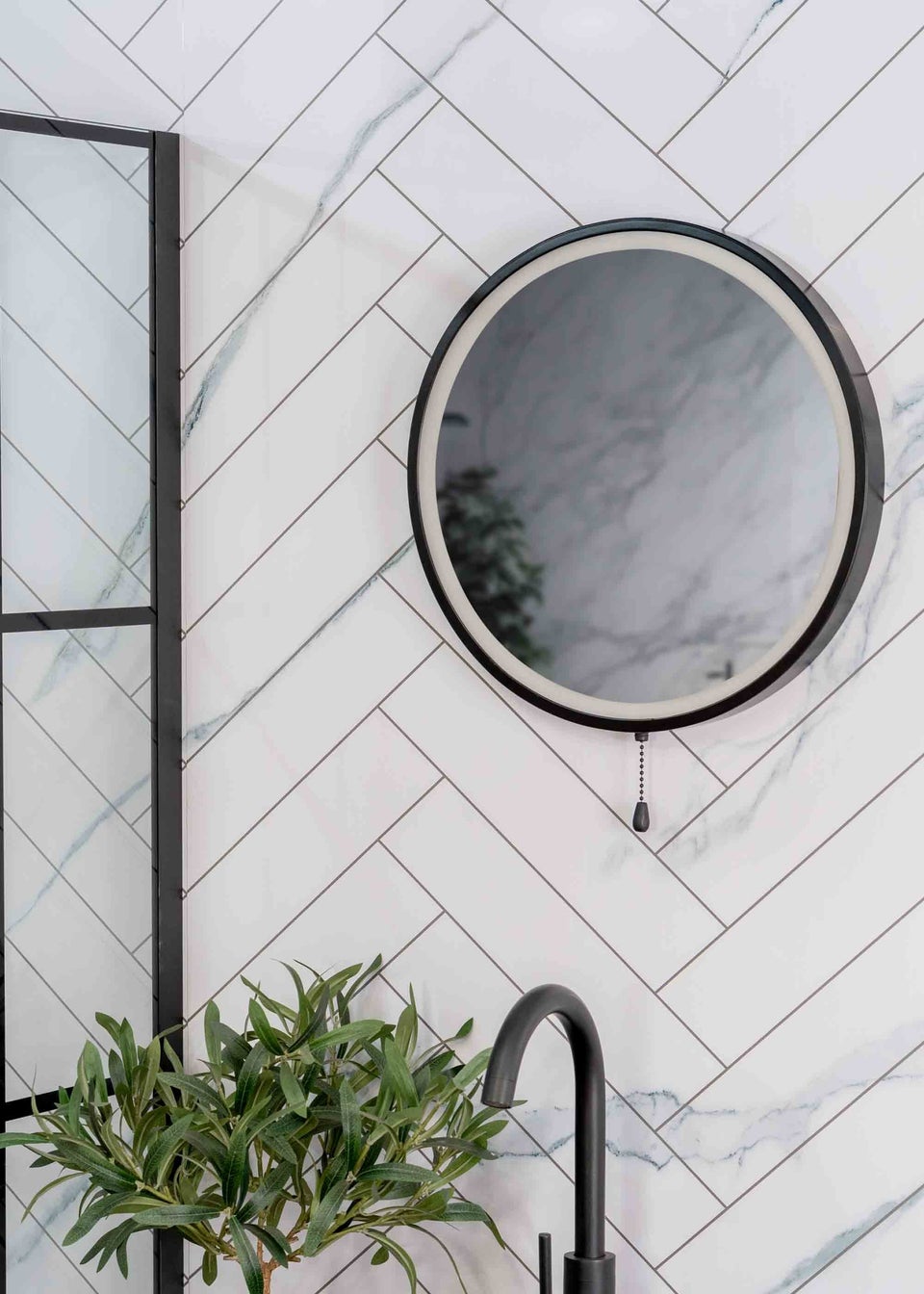 ValueLights Bathroom Mirror Matte Black Illuminated Integrated LED (40cm x 40cm x 3cm)