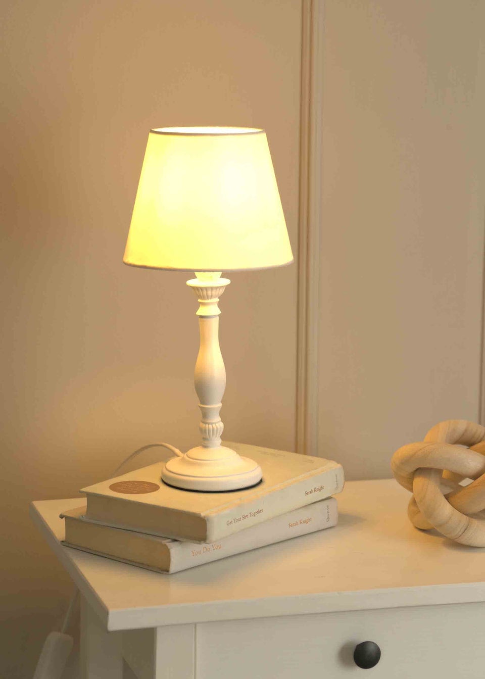 ValueLights Sara White Table Lamp with Cream Tapered Shade (32cm x 15cm x 15cm)