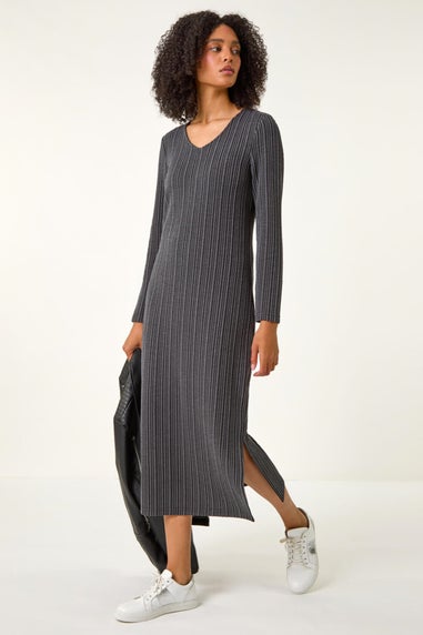 Roman Charcoal Wave Textured V-Neck Stretch Midi Dress