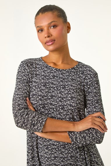Roman Black Printed Plisse Hanky Hem Tunic Stretch Top