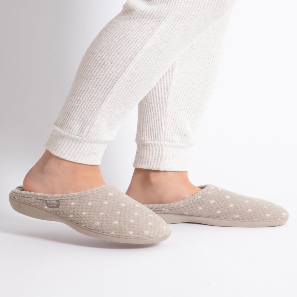 Totes Isotoner Natural Ladies Popcorn Terry Mule Slippers