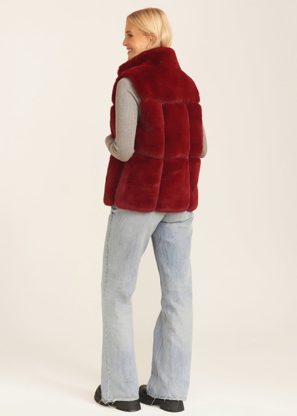 Gini London Red Faux Fur Zip Front Gilet