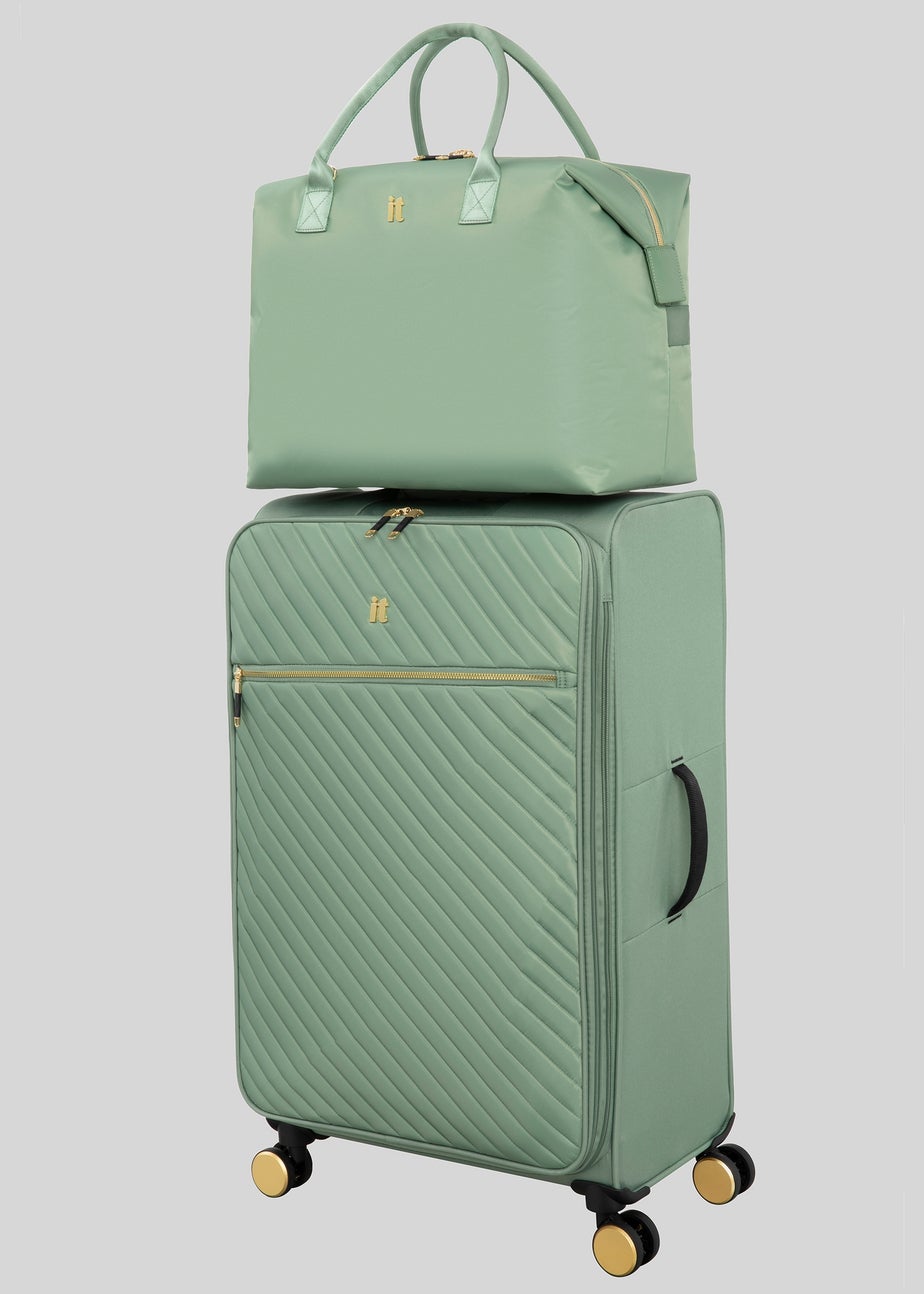 IT Luggage Sage Desirable Soft Suitcase