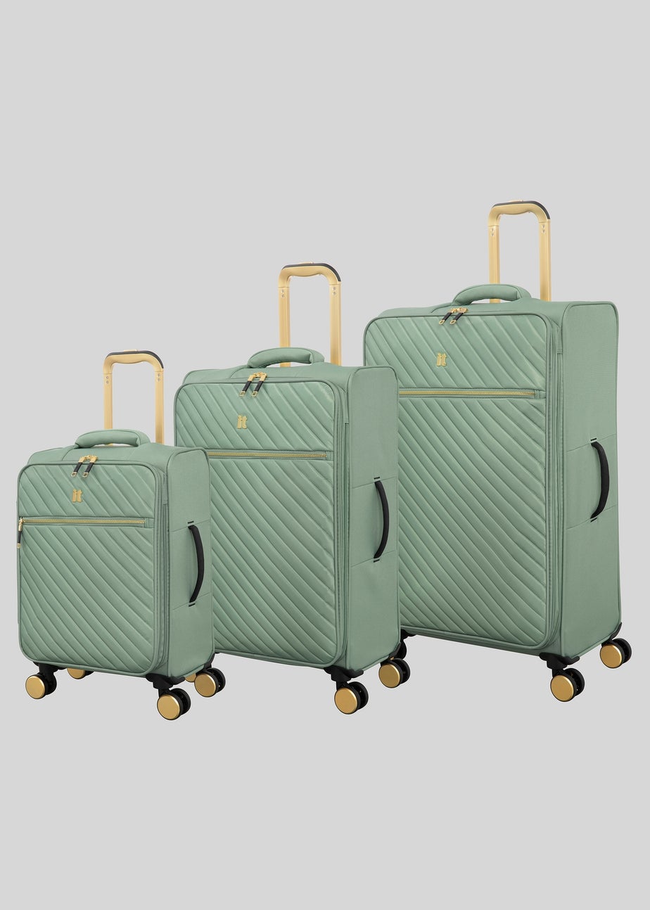 IT Luggage Sage Desirable Soft Suitcase
