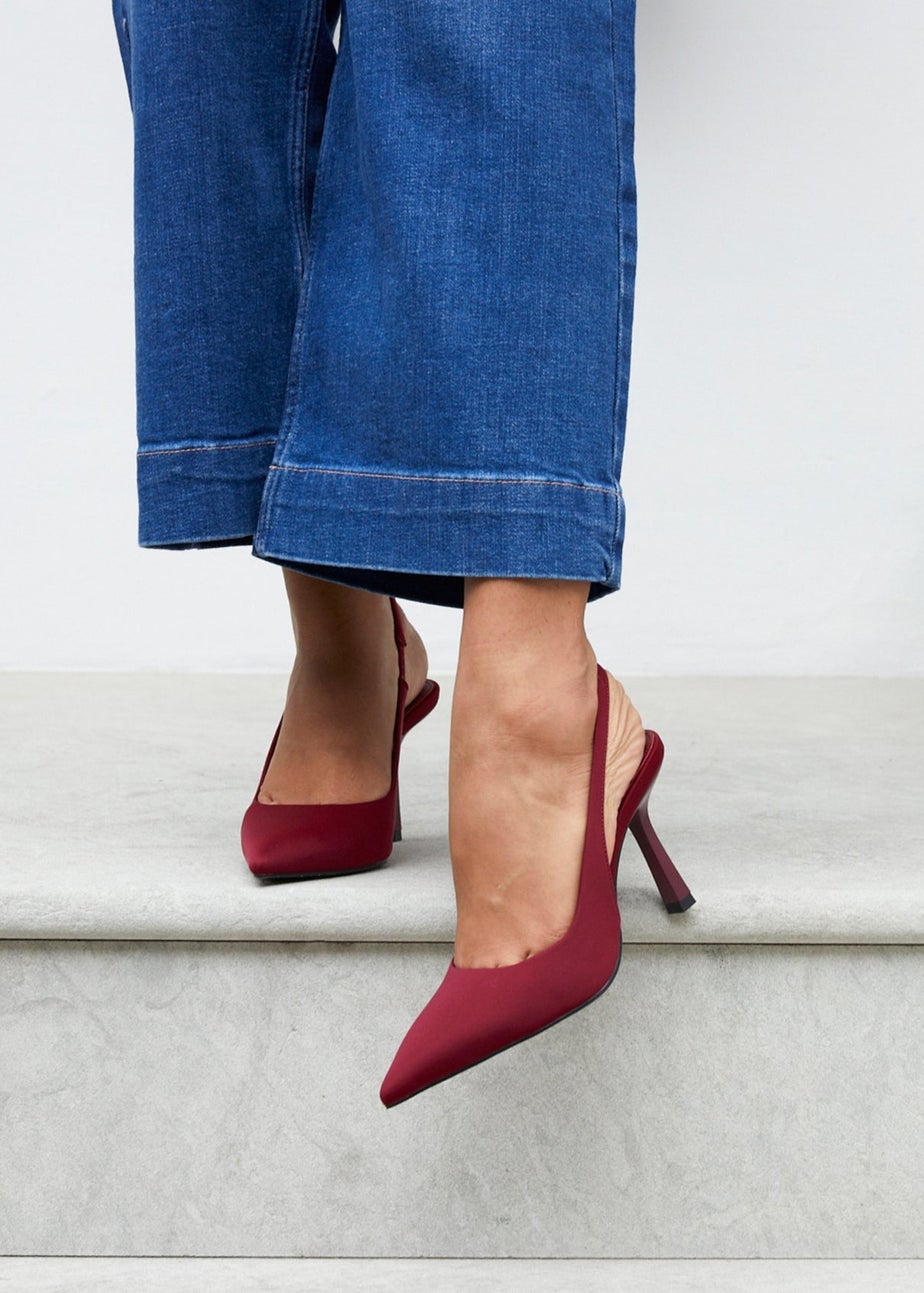 Linzi Dash Burgundy Scuba Court Heels