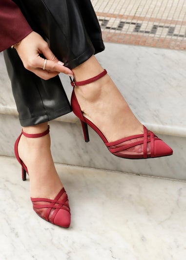 Linzi Siobhan Burgundy Mesh Closed Back Court Heel