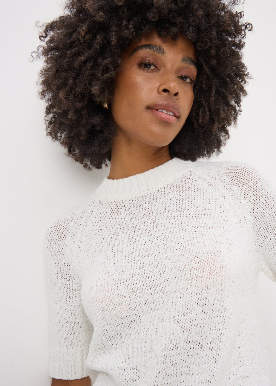 White Short Sleeve Knitted T-Shirt