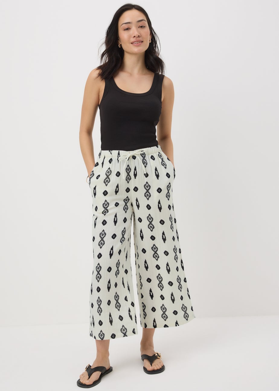 White Monochrome Double Cloth Cropped Trousers