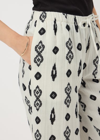 White Monochrome Double Cloth Cropped Trousers