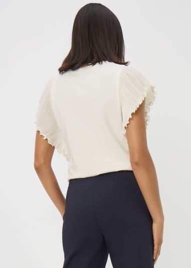 Et Vous Ivory Frill Sleeve T-Shirt