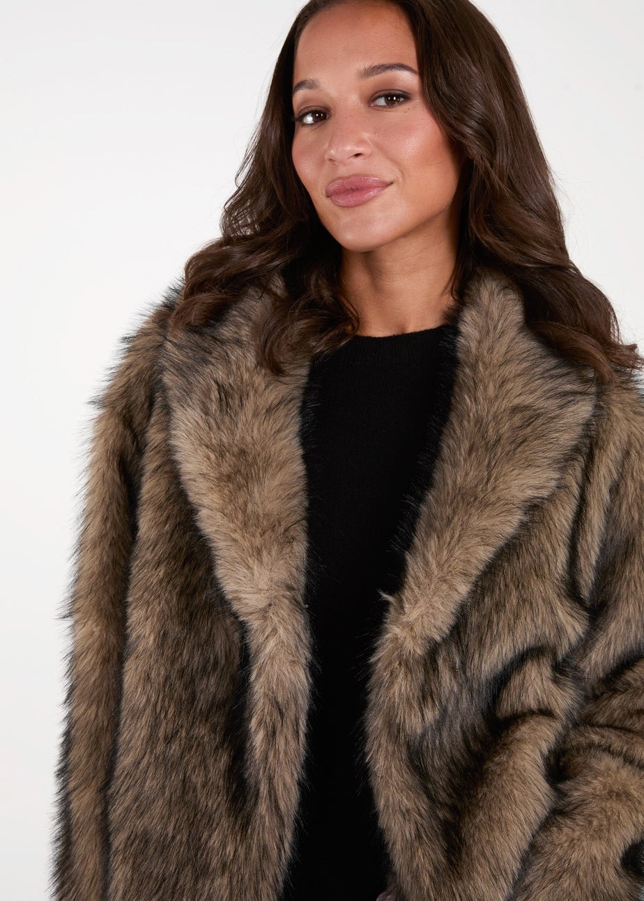 Blue Vanilla Brown Short Plush Fur Coat Matalan