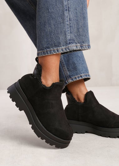 Where's That From Black Nancie Low Ankle Faux Fur Boots