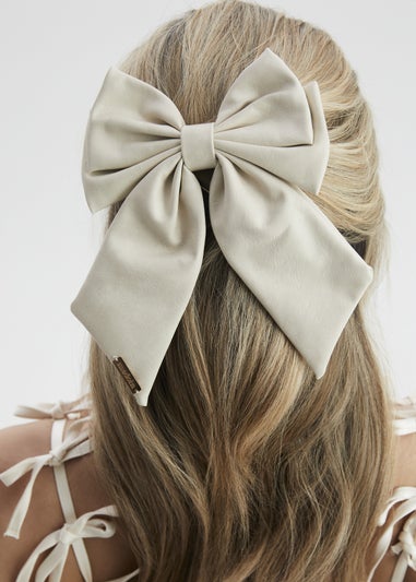 Madein Cream Luxe Polly Bow with Golden Accent