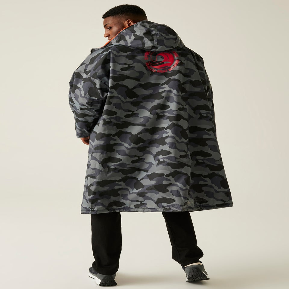 Regatta Grey Black Camo Adult Changing Waterproof Hydrofort Robe