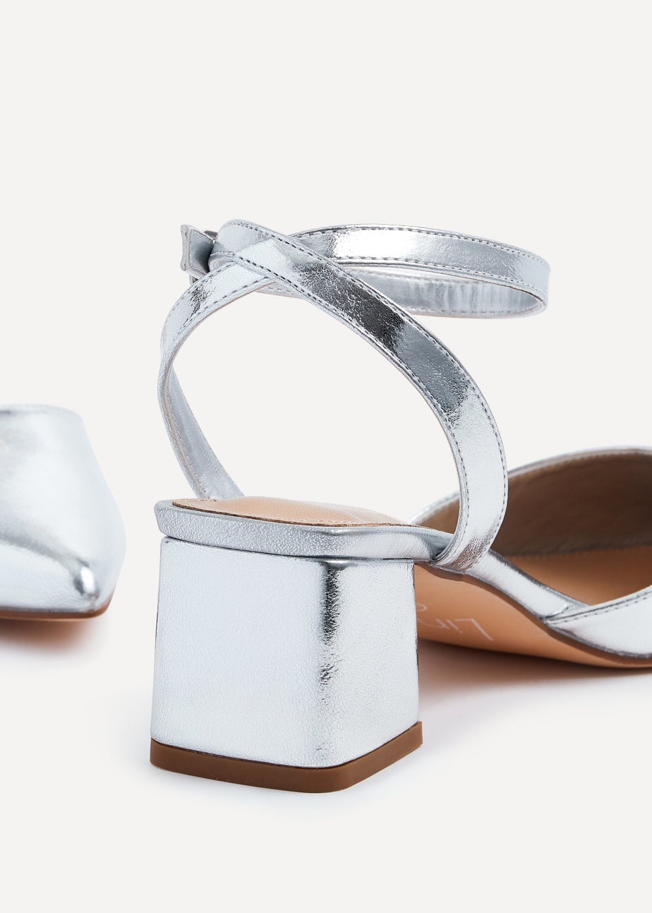 Linzi Suzy Wide Fit Silver Faux Leather Court Heel