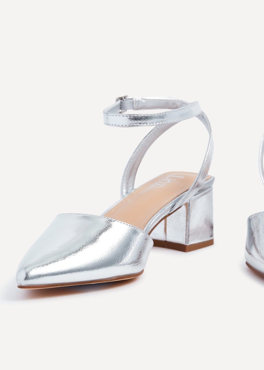 Linzi Suzy Wide Fit Silver Faux Leather Court Heel