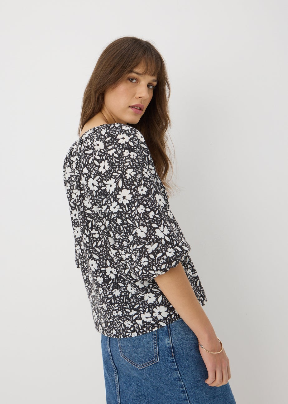 Black Monchrome Floral V-Neck Tea Top