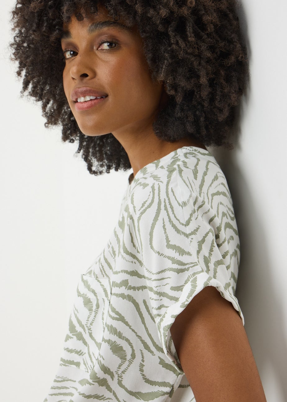 Green Zebra Print Pocket Box Top