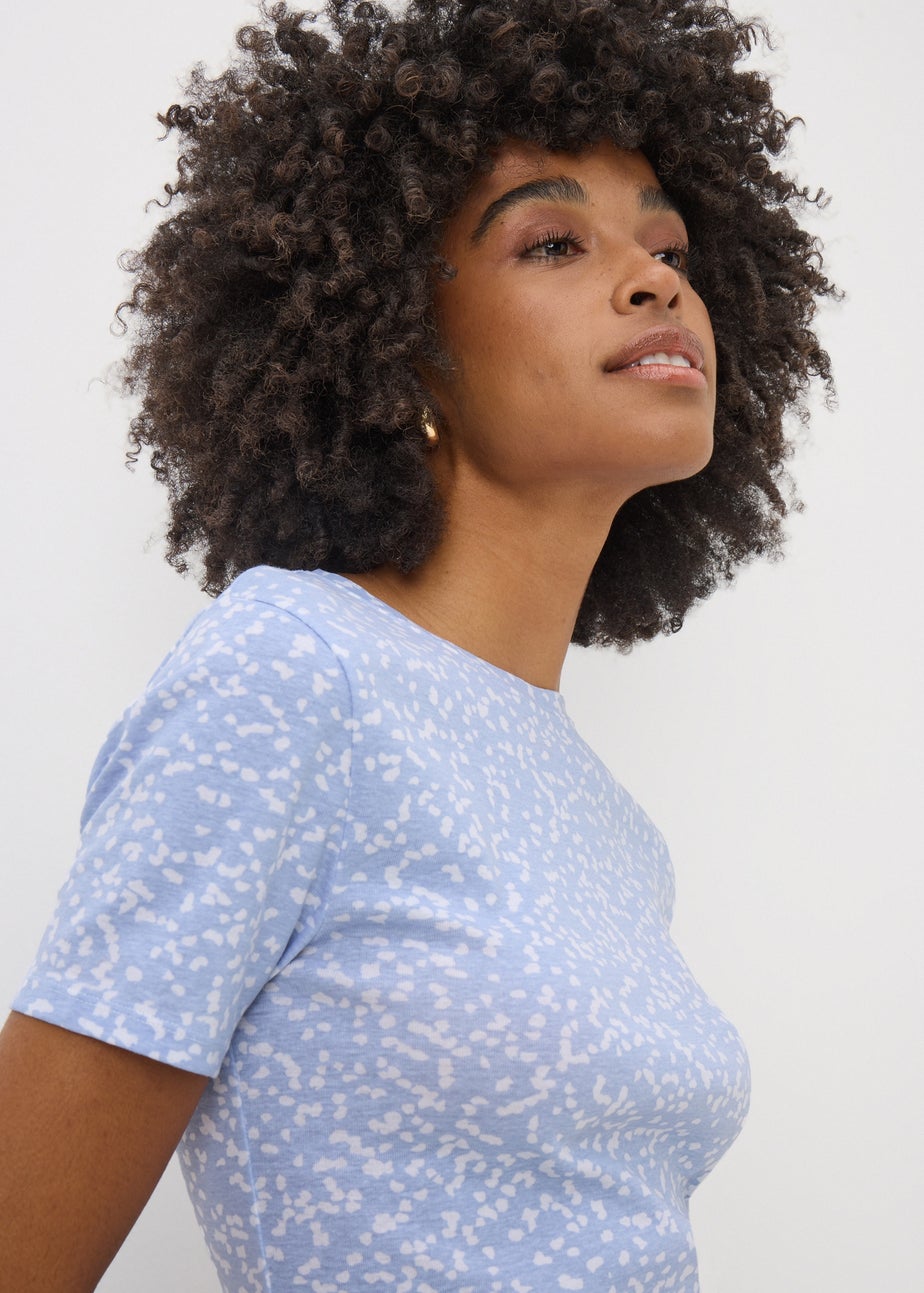 Blue Spot Fitted T-Shirt