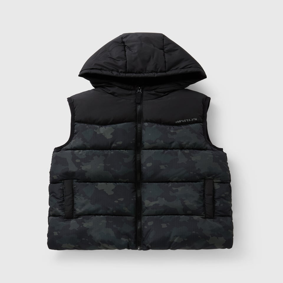 Boys Black Camo Gilet (7-15yrs)