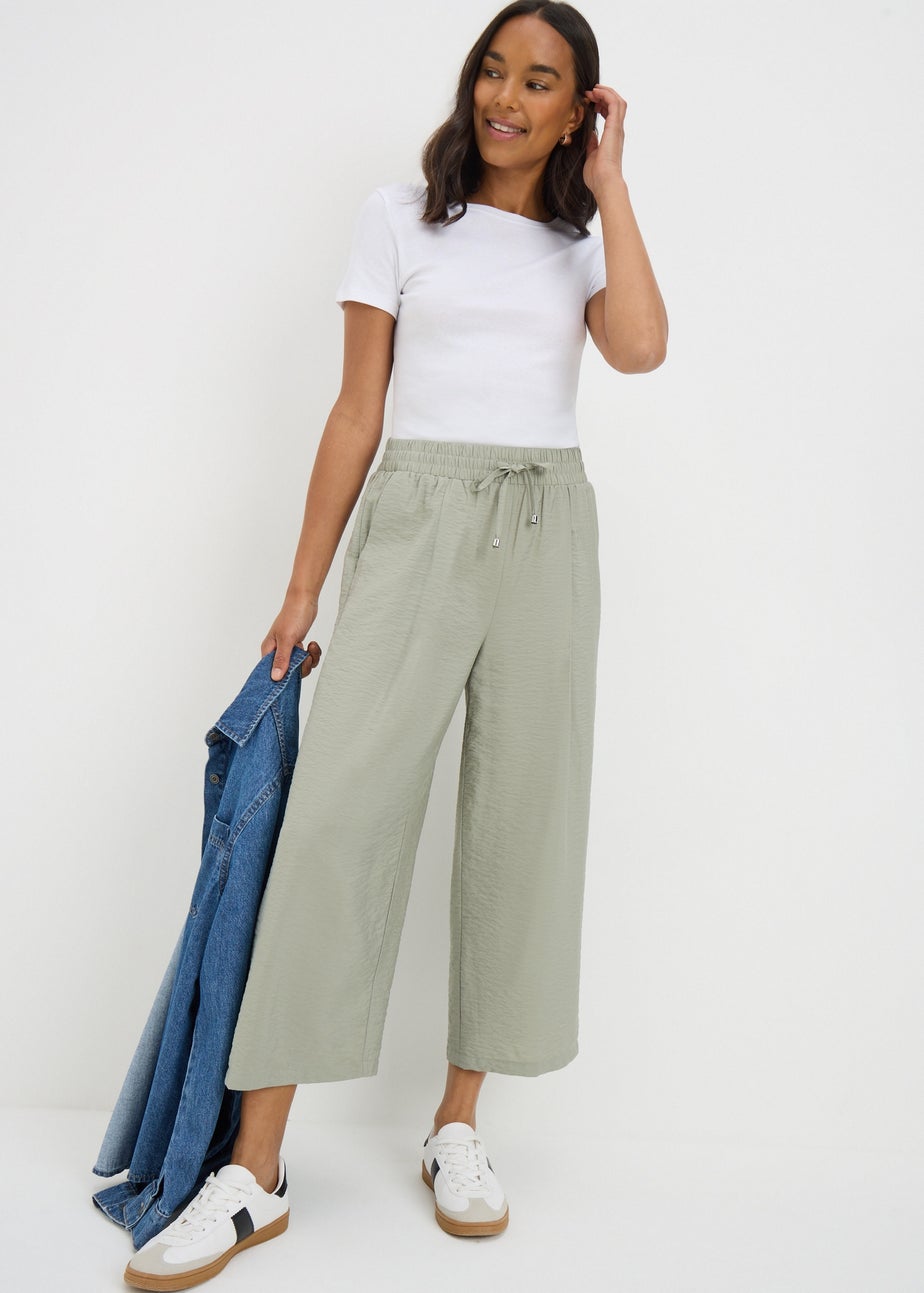 Khaki Airflow Cropped Trousers