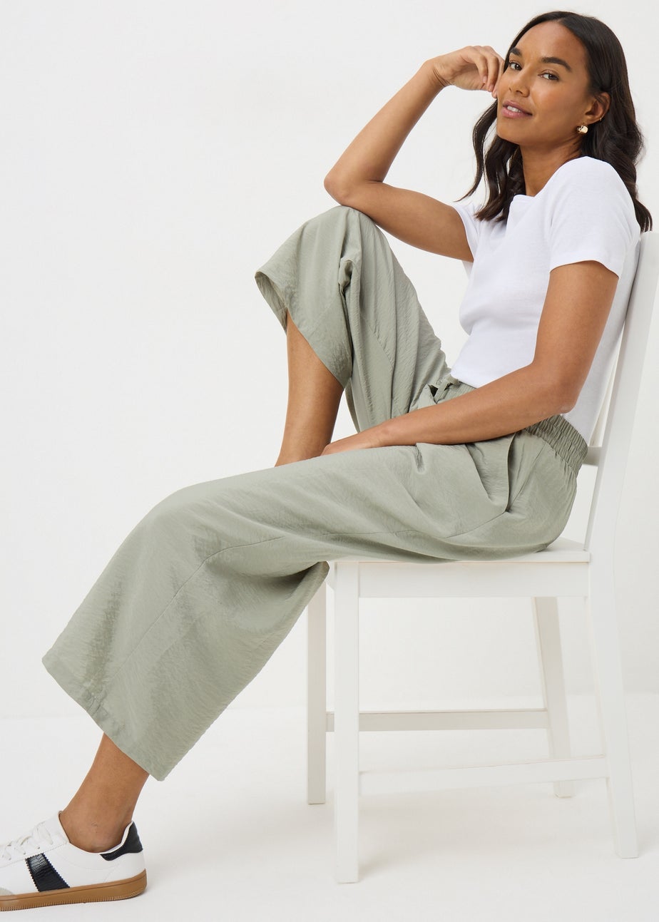 Khaki Airflow Cropped Trousers
