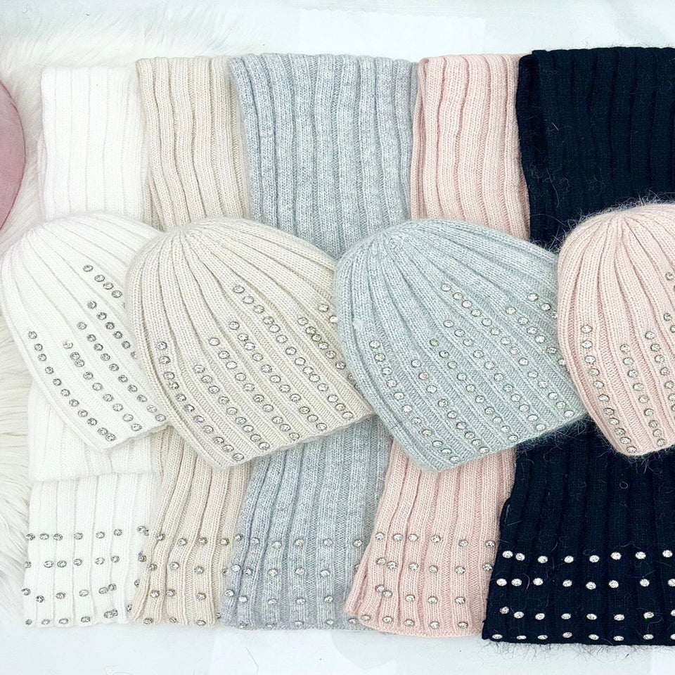 Love Lemonade Black Crystal Luxe Knitted Scarf