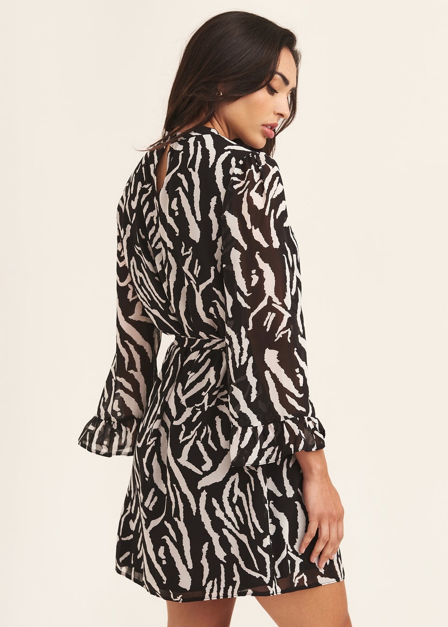 Gini London Black Zebra Frill Flared Sleeve Shift Dress