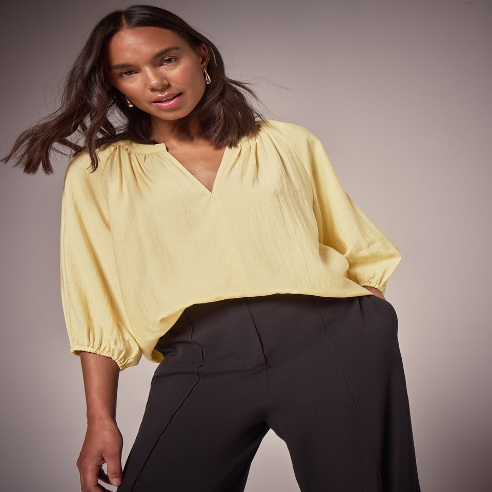 Et Vous Yellow 3/4 Sleeve V Neck Blouse