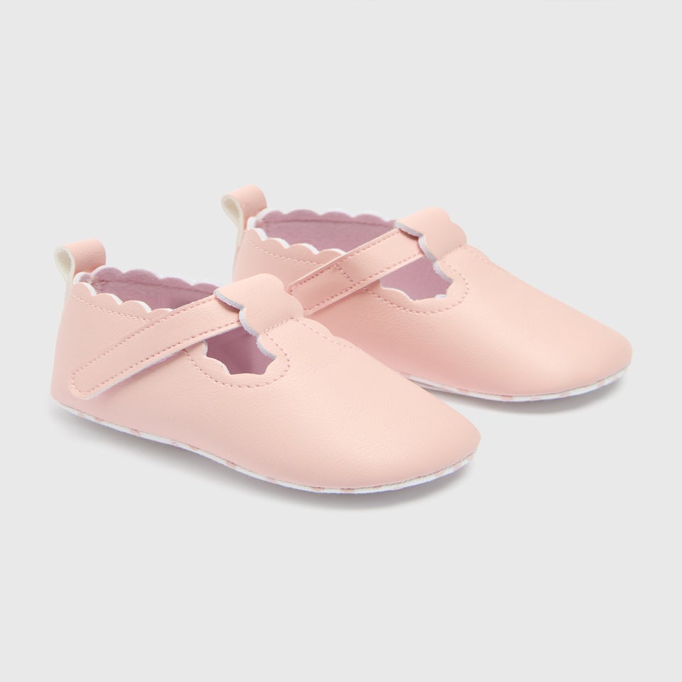 Girls Pink Scallop Edge Shoes (Newborn-18mths)