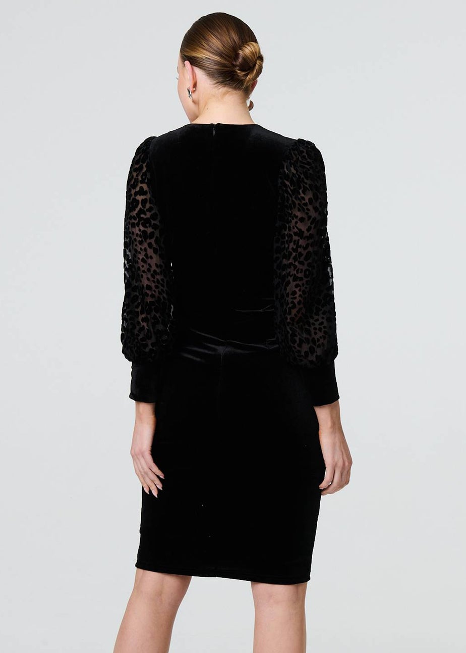 Izabel London Black Floral Velvet Puff Sleeve Midi Dress