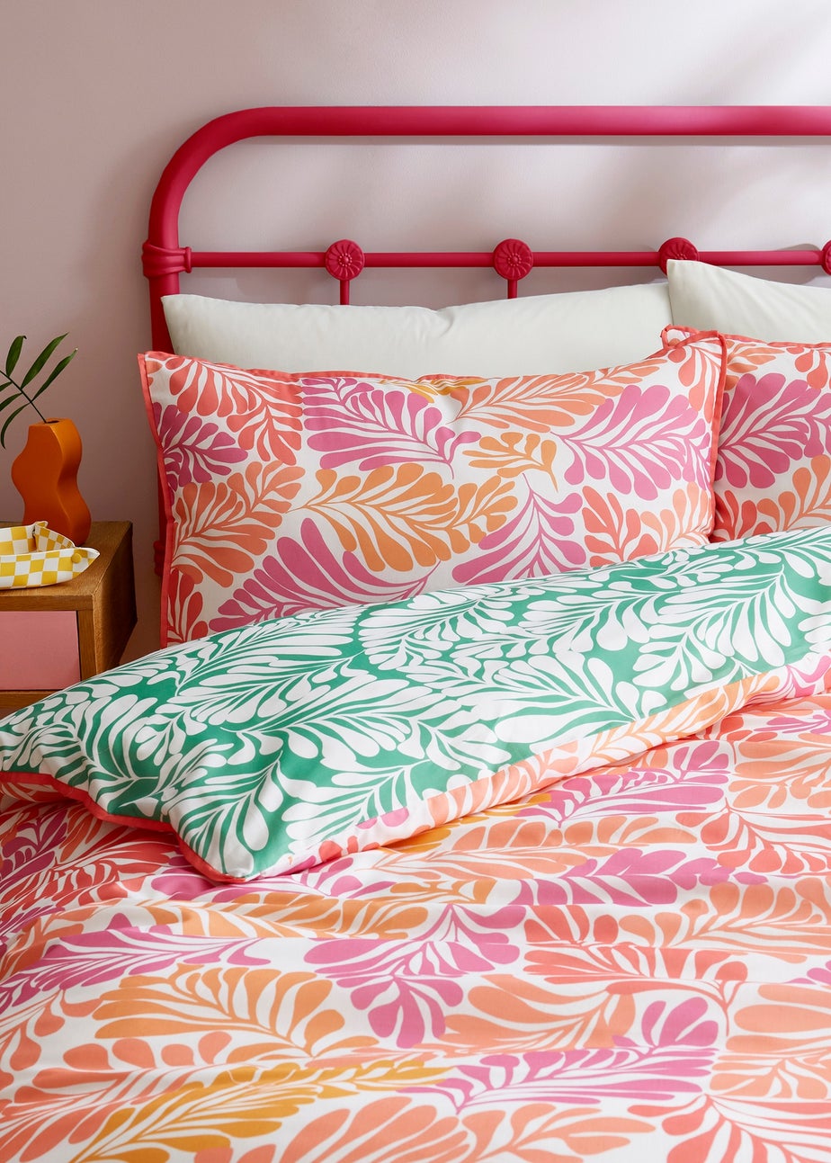 Appletree Style Carmen Digitally Printed Pink Duvet Cover Set