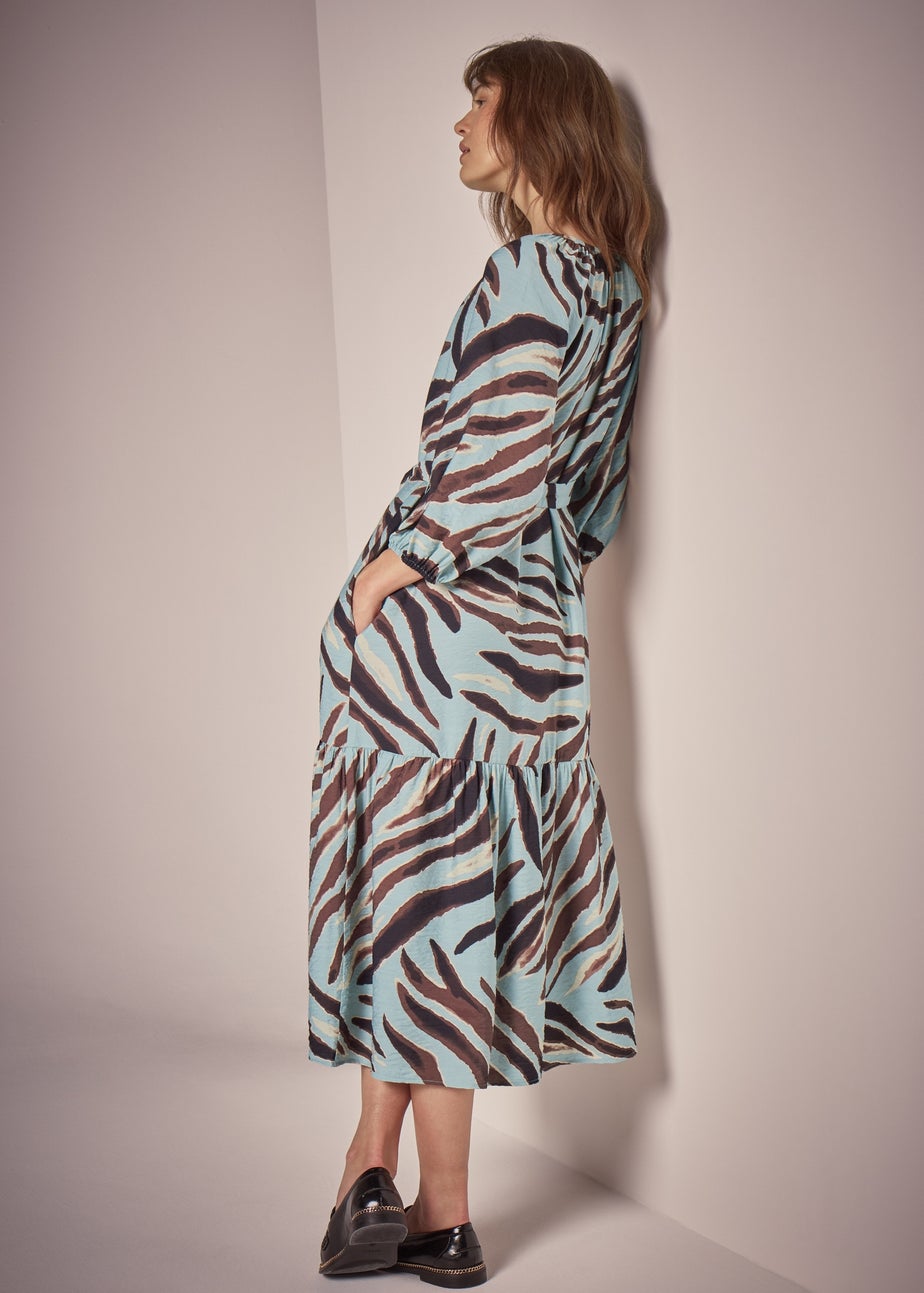Et Vous Green Zebra Belted Midi Dress
