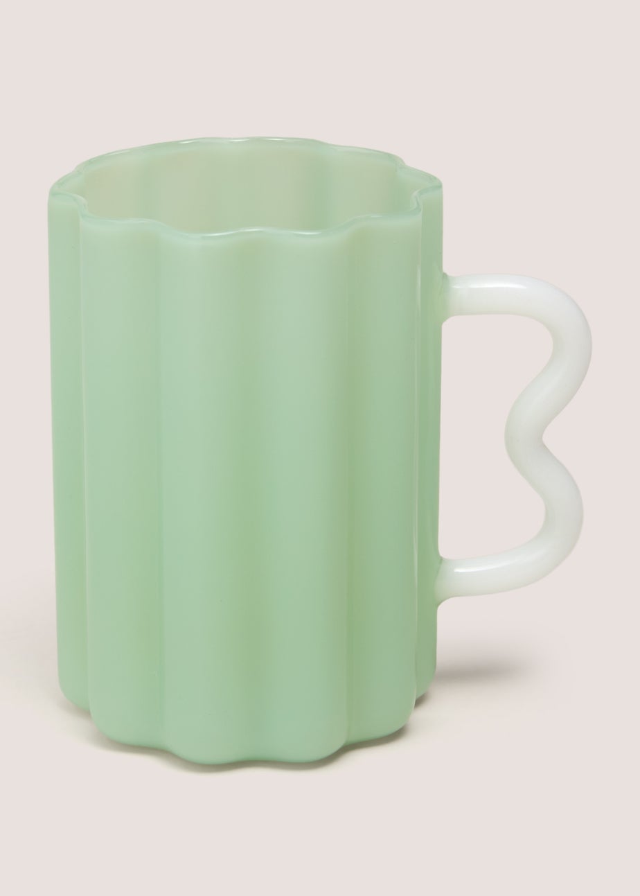 Green Scallop Edge Glass Mug
