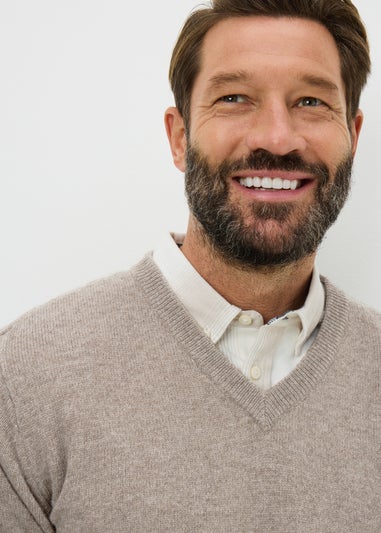 Lincoln Stone Lambswool V Neck Jumper