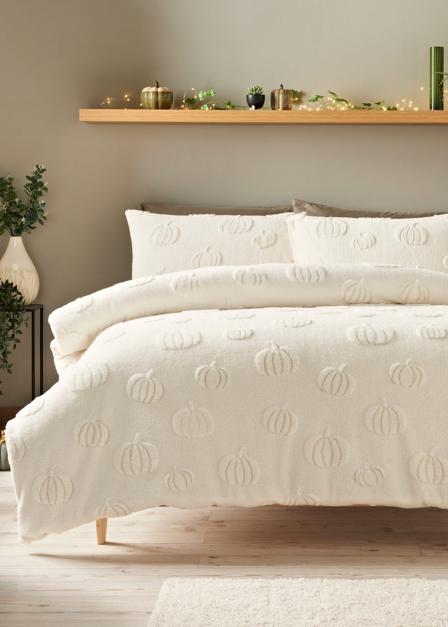 Cream Pumpkin Tuft Fleece Duvet Set