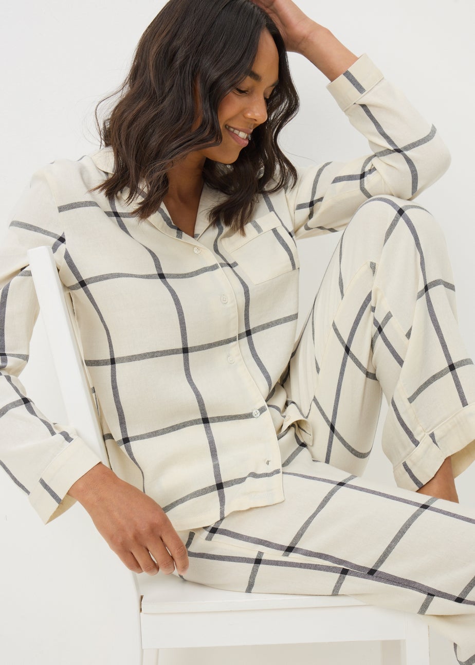 Cream Traditional Pyjama Set