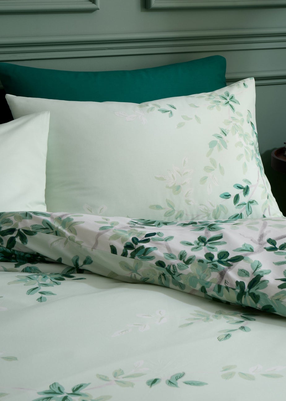 RHS Scenic Leaves Reversible 200 Thread Count Cotton Duvet Cover Set Green