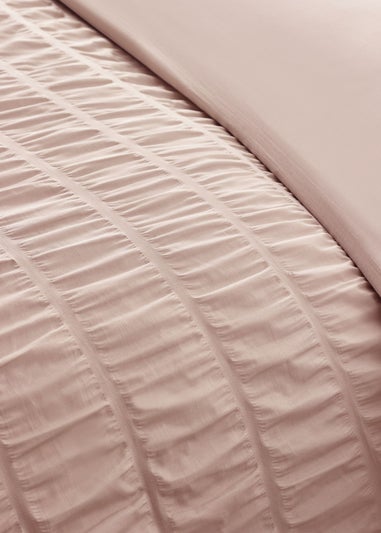 Catherine Lansfield Seersucker Frill Duvet Cover Set Pink