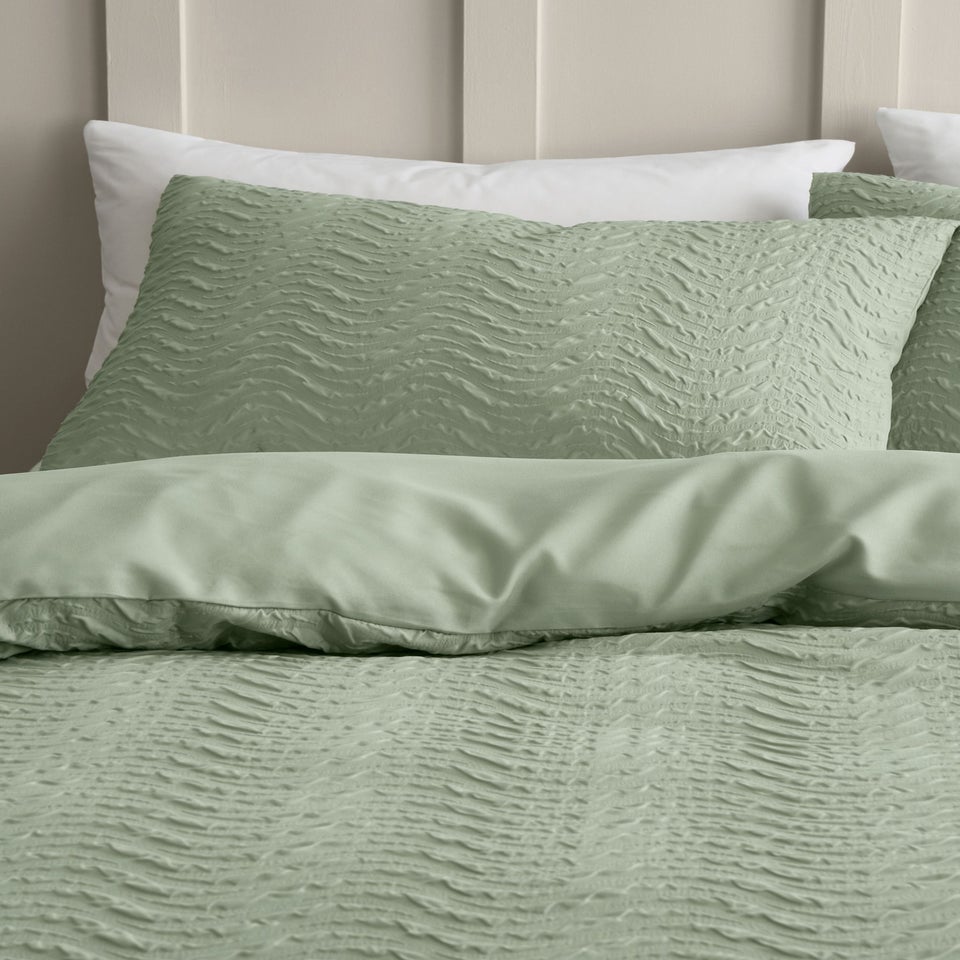 Catherine Lansfield Heatset Wave Duvet Cover Set Mint Green