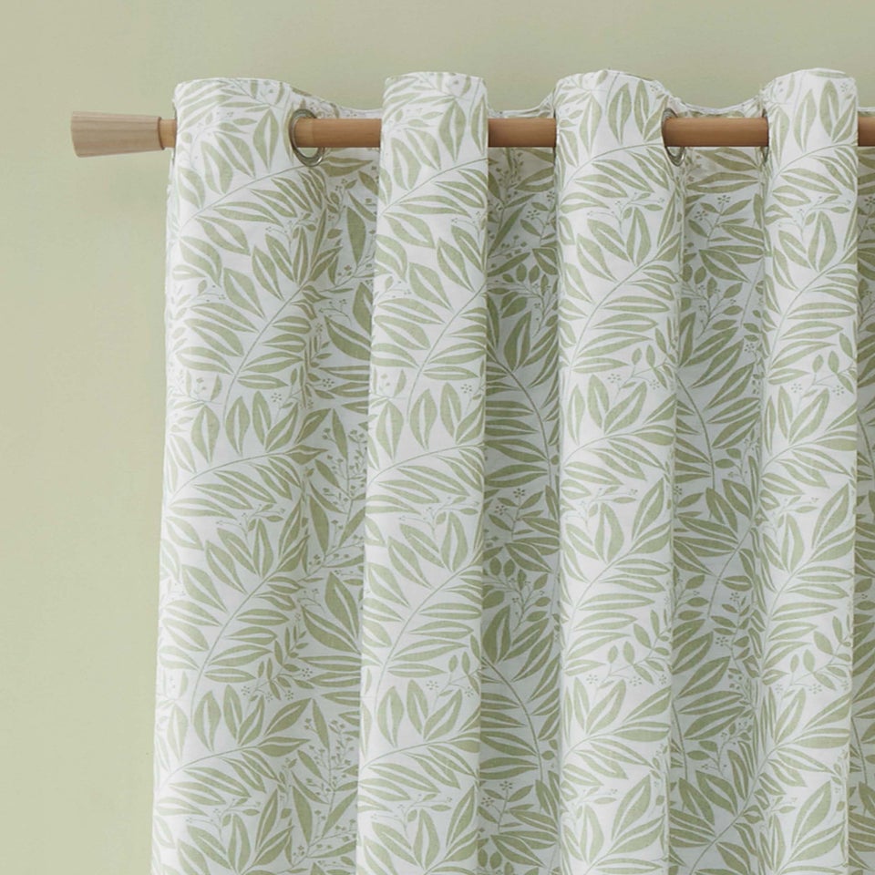 Catherine Lansfield Sorrel Leaf Fully Reversible Eyelet Curtains Green