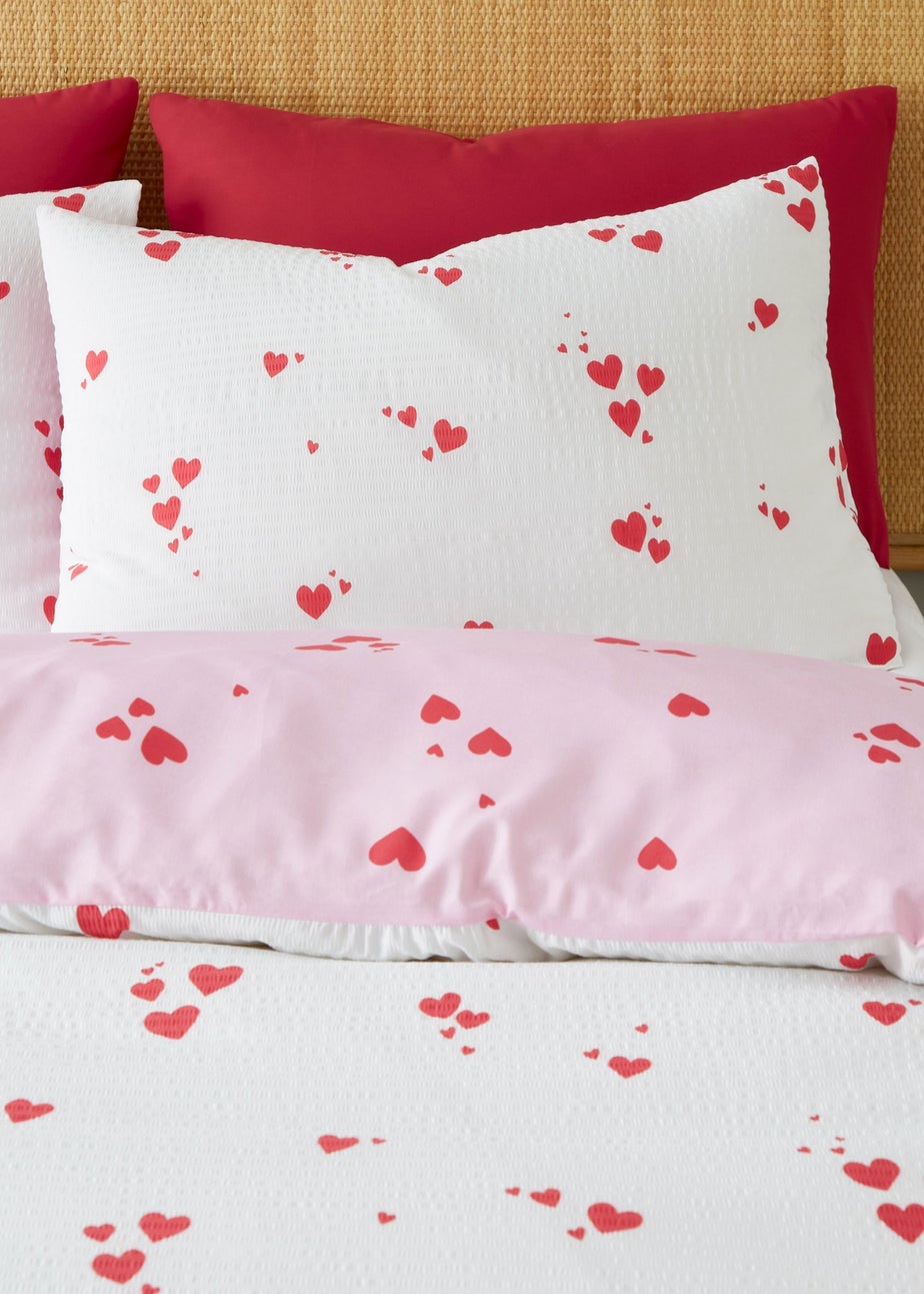 Catherine Lansfield Seersucker Heart King Duvet Cover Set White / Red