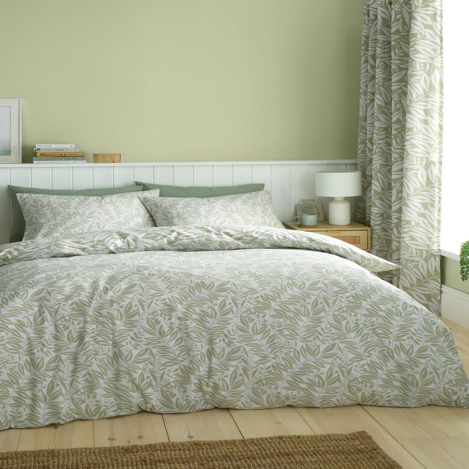 Catherine Lansfield Sorrel Leaf Reversible Duvet Cover Set Green