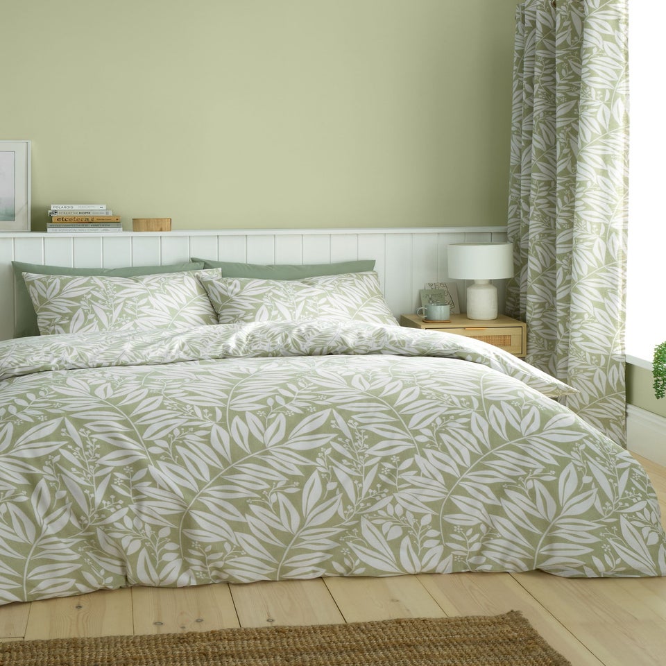 Catherine Lansfield Sorrel Leaf Reversible Duvet Cover Set Green
