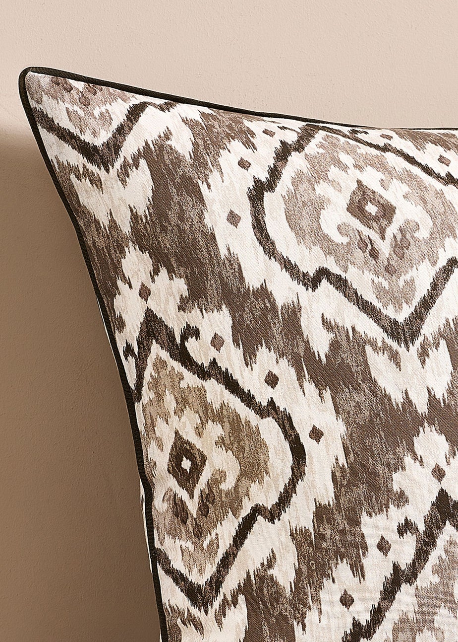 Pineapple Elephant Suri Geo 55x55cm Cushion Natural