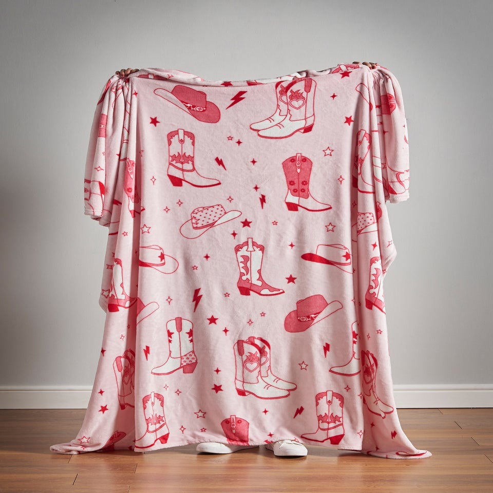 Sassy B Cowgirl Boots Cosy Fleece 200x240cm Oversized Blanket Throw Pink